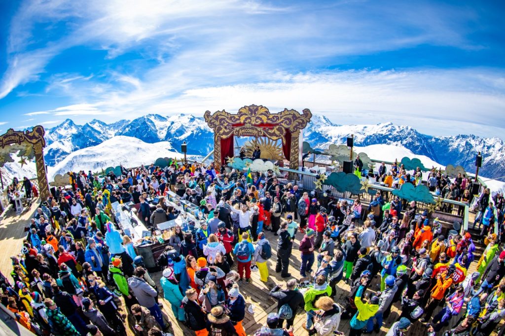 thumbnail_Tomorrowland-Winter-2019-2.jpg