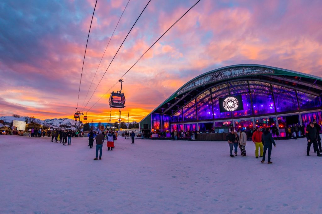 thumbnail_Tomorrowland-Winter-2019-3.jpg